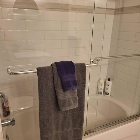 Cozy Suite With Hot Tub & Highspeed Internet Grimsby Buitenkant foto